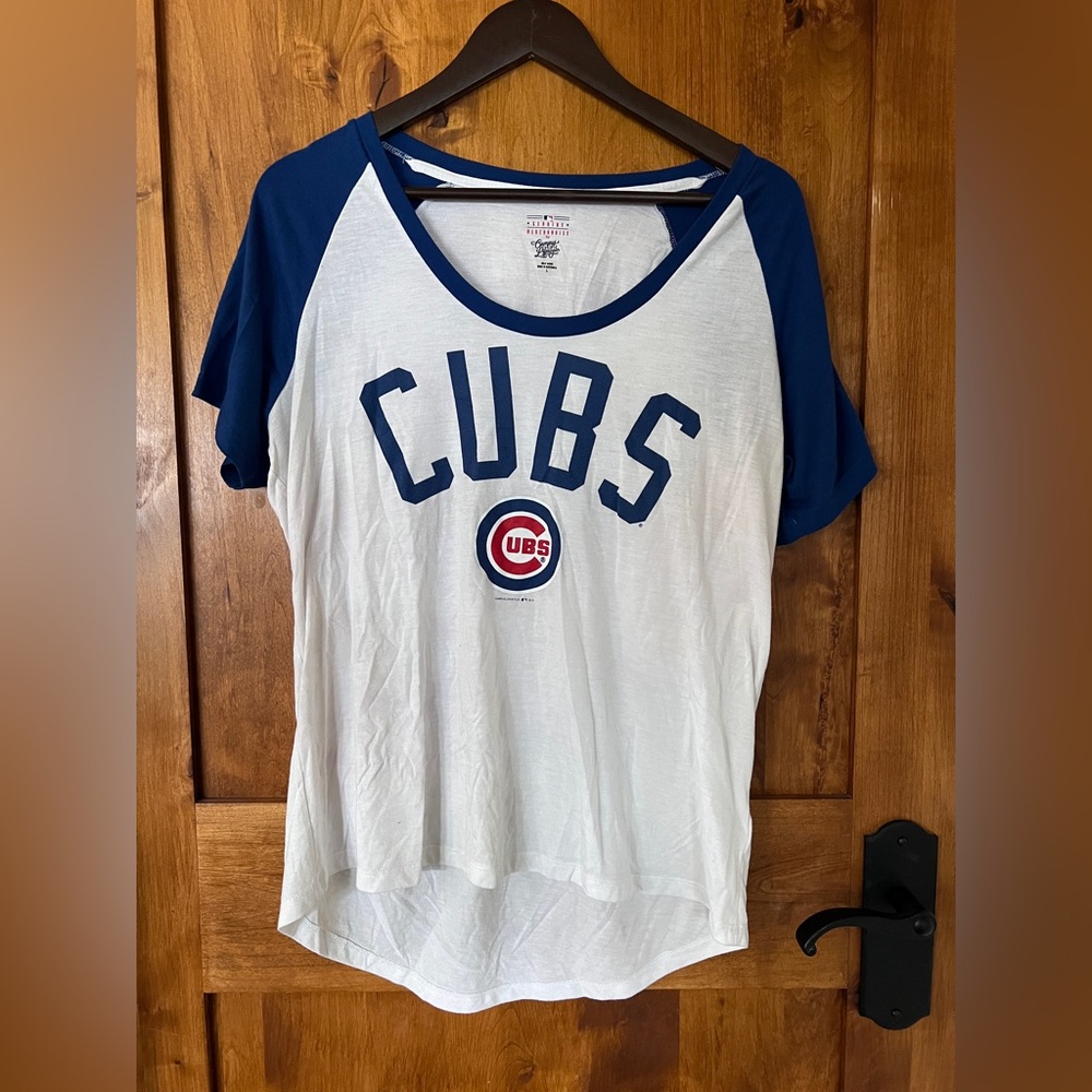 MLB Cubs White and Navy Raglan Short Sleeve Tee